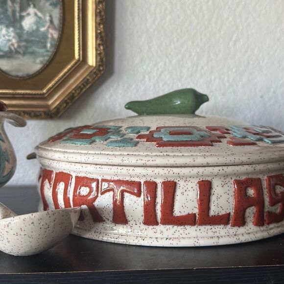 Tortillas and Picante Tortilla holder & salsa holder set (broken spoon) clay han - Picture 2 of 9